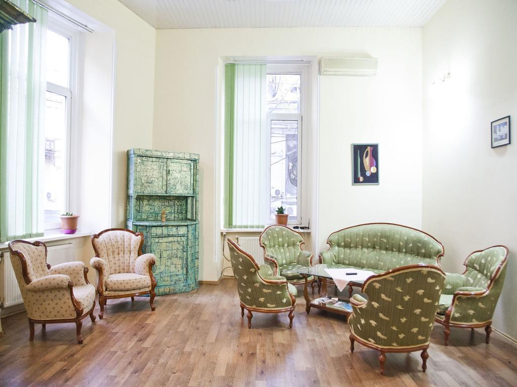 Lucky Travelers Room Tbilisi ภายนอก รูปภาพ
