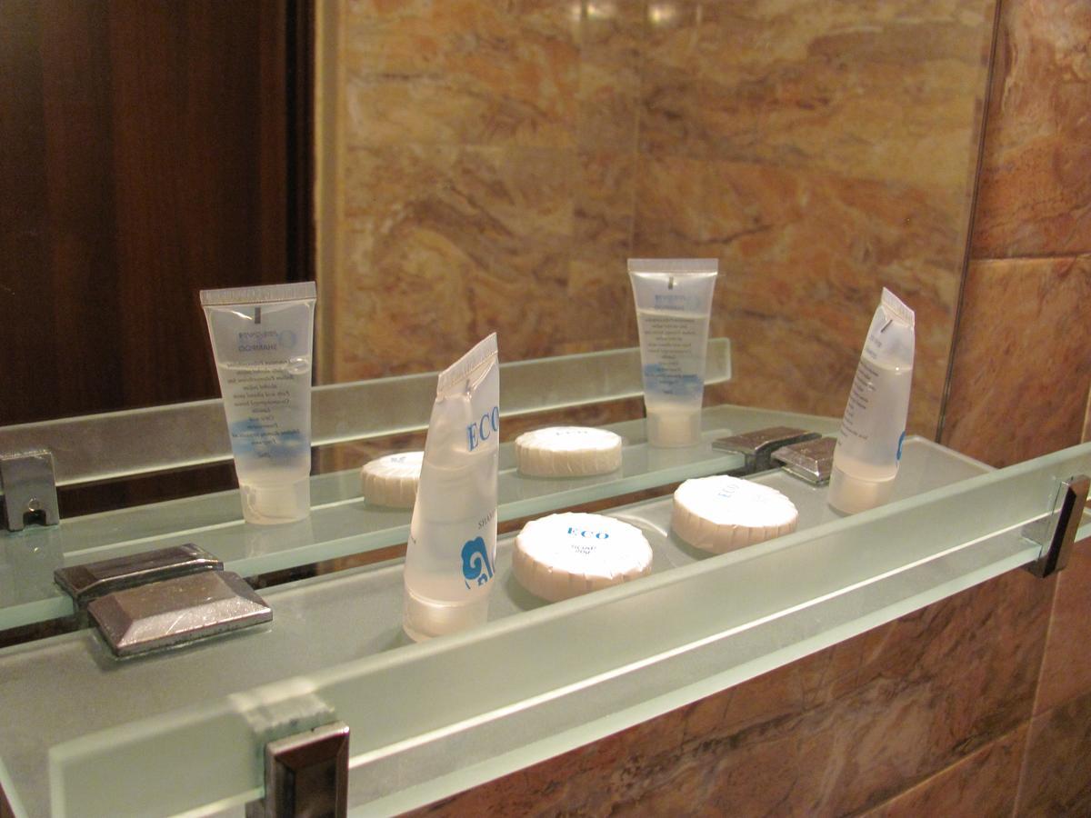 Lucky Travelers Room Tbilisi ภายนอก รูปภาพ