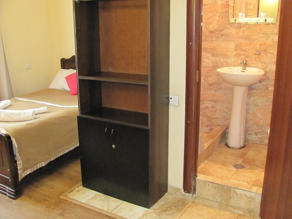 Lucky Travelers Room Tbilisi ภายนอก รูปภาพ