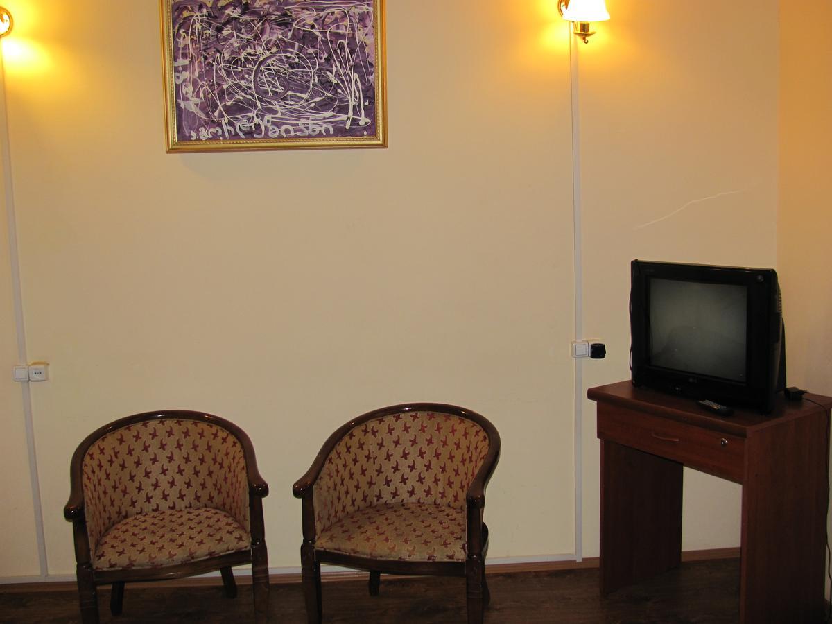 Lucky Travelers Room Tbilisi ภายนอก รูปภาพ