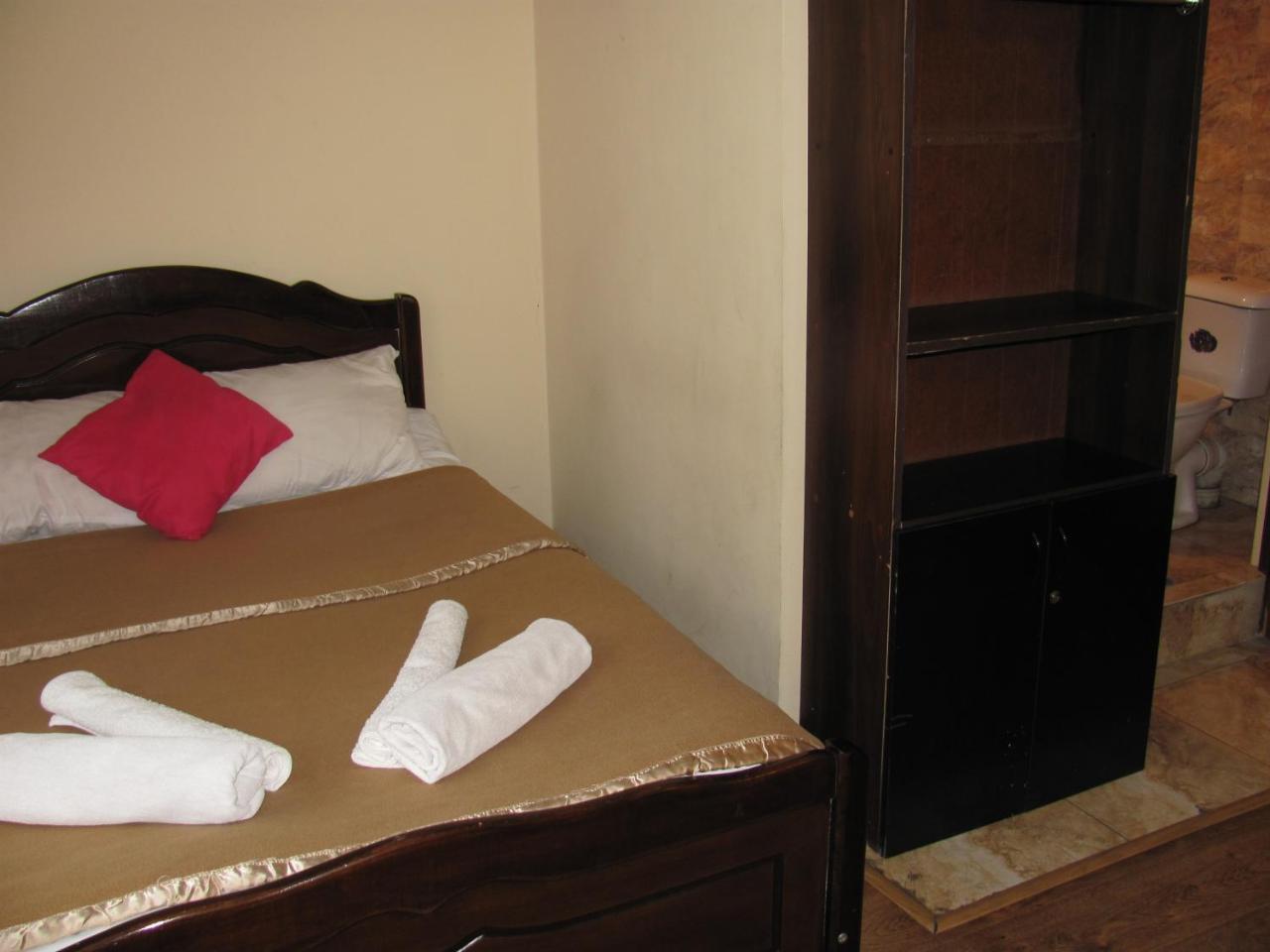 Lucky Travelers Room Tbilisi ภายนอก รูปภาพ