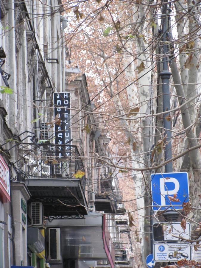 Lucky Travelers Room Tbilisi ภายนอก รูปภาพ